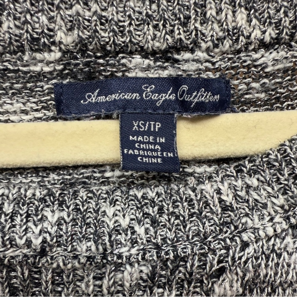 American Eagle Outfitters Marled Knit Sweater Gray White High-Low Size XS/TP - Picture 4 of 6